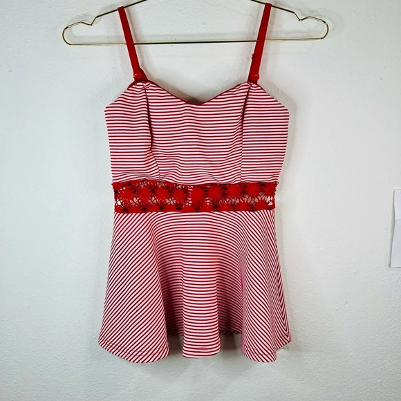 Haute Monde Women’s Small Red Striped Sleeveless Top with Lace Waist Detail - Picture 1 of 16